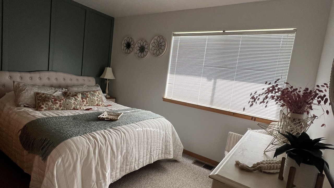 Photo of Bedroom in Oak Shores