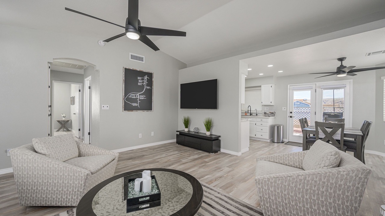 Photo of Livingroom in Holiday Shores