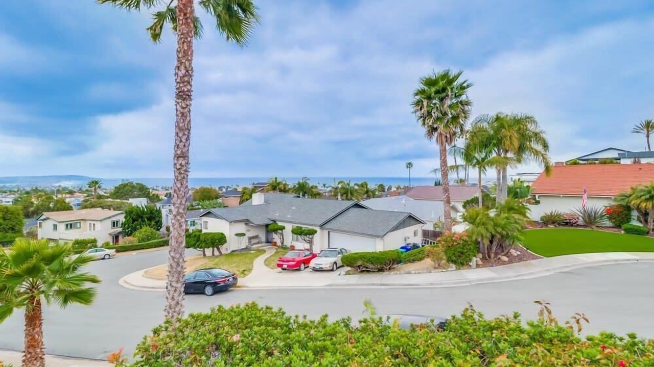 Photo of Others in La Jolla Mesa