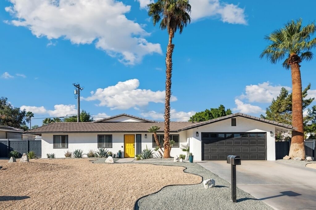 Photo of Outdoor in Desert Park Estates