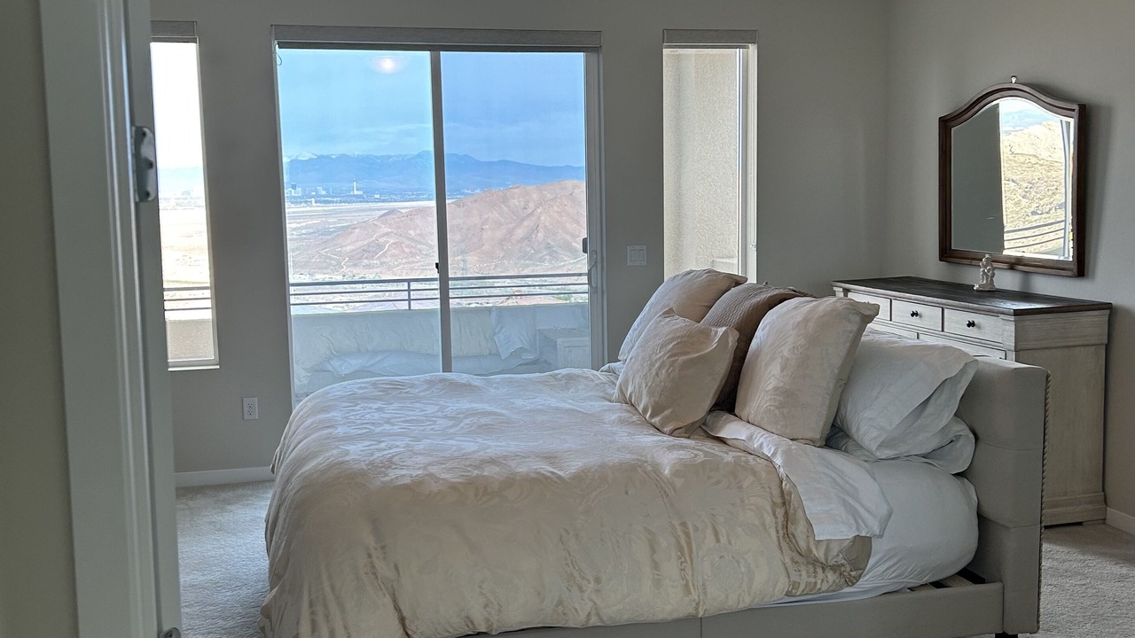Photo of Bedroom in Lake Las Vegas