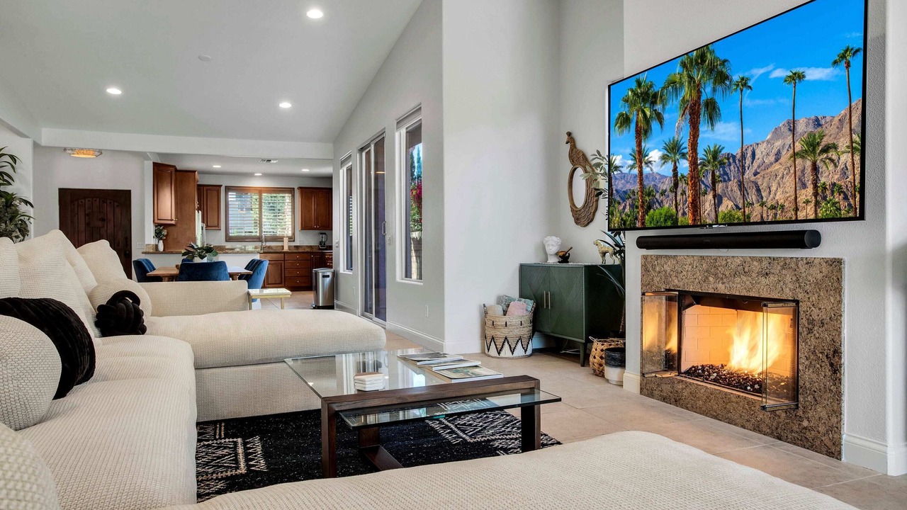Photo of Livingroom in Palm Desert