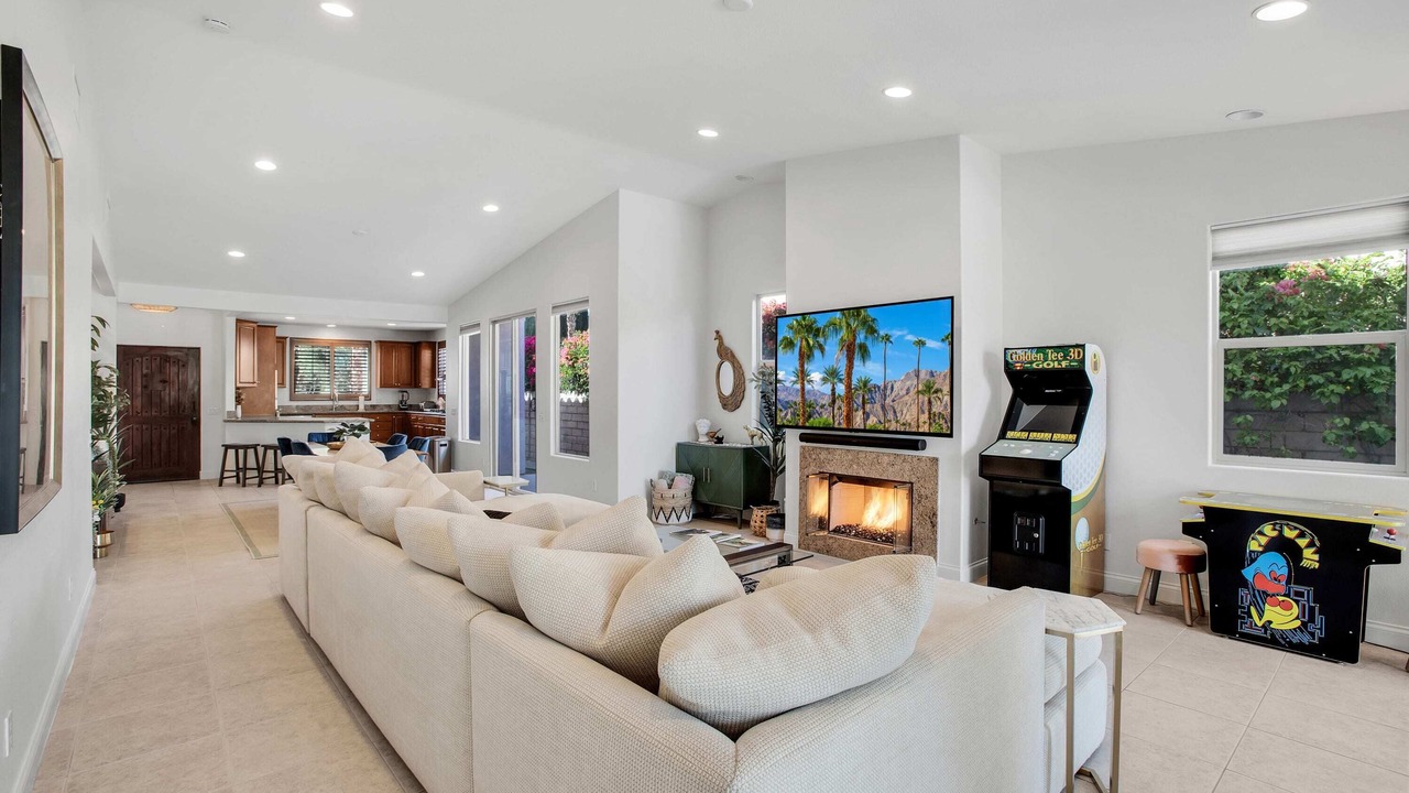 Photo of Livingroom in Palm Desert