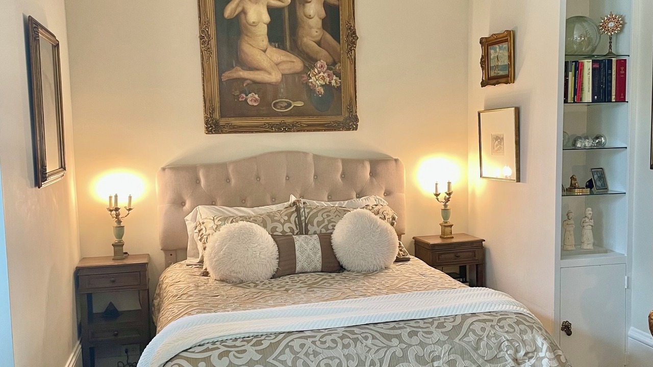Photo of Bedroom in Pacific Heights