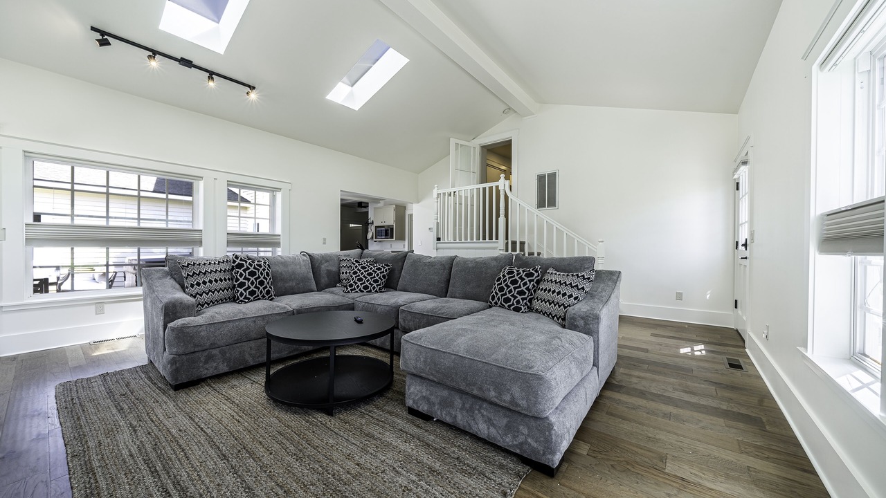 Photo of Livingroom in Ashland