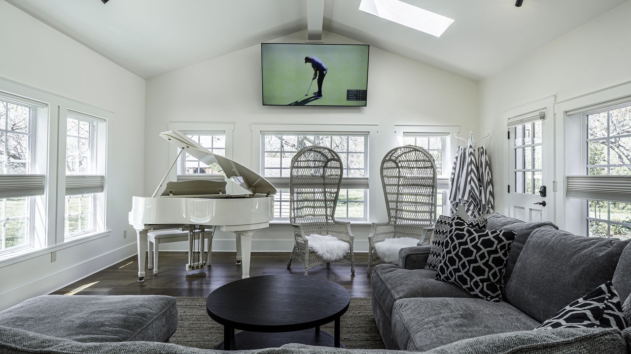 Photo of Livingroom in Ashland