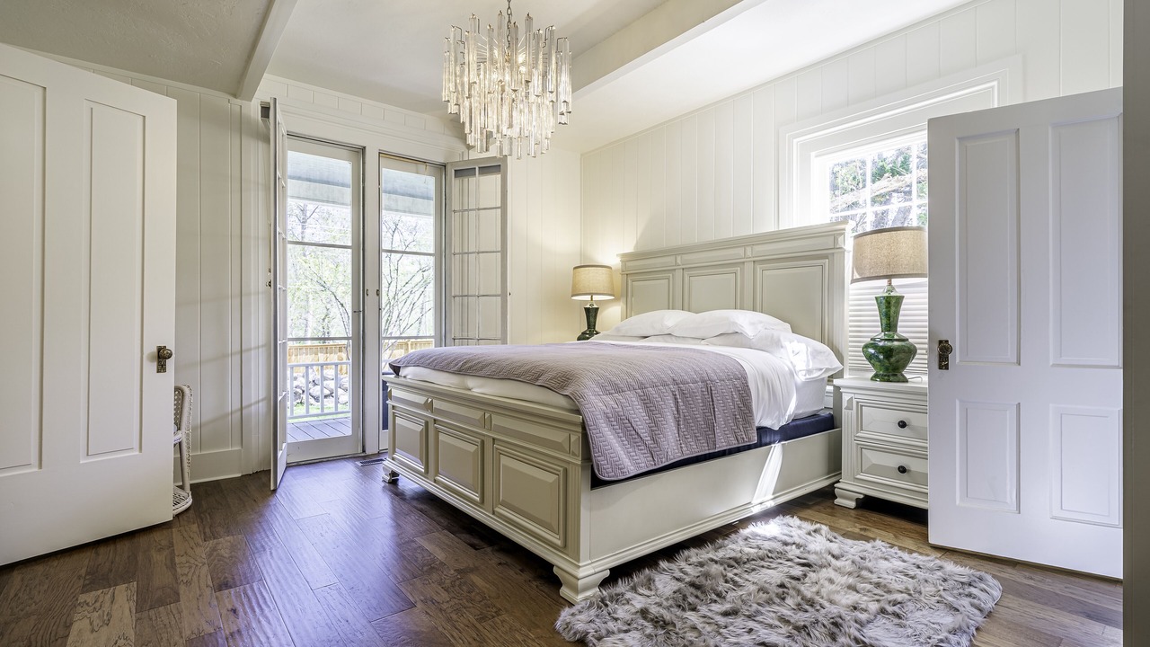Photo of Bedroom in Ashland
