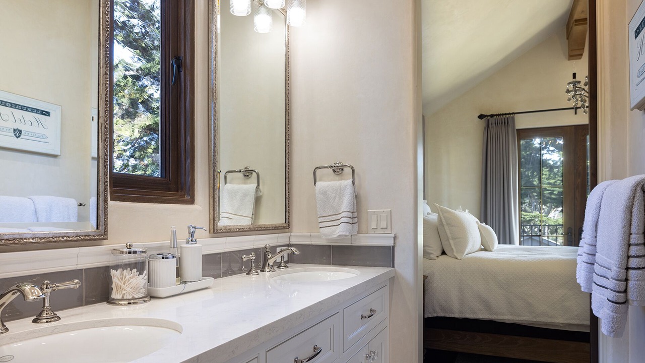 Photo of Bathroom in Carmel Point