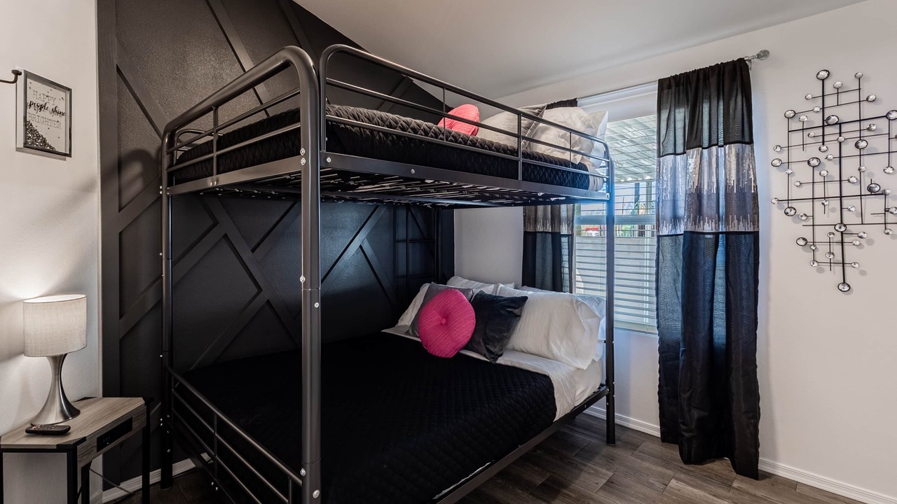 Photo of Bedroom in Cienega Springs