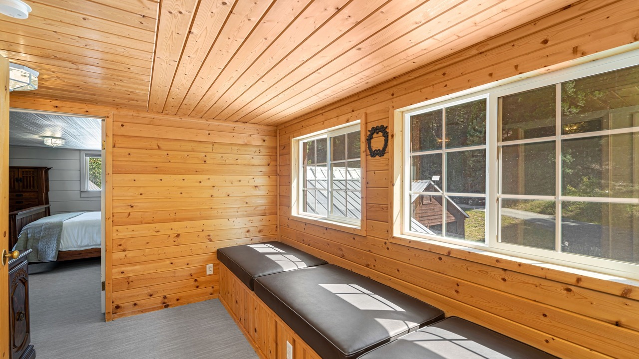 Photo of Bedroom in Sloat