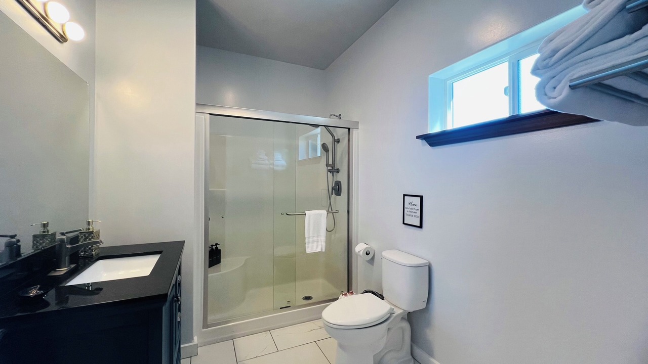 Photo of Bathroom in Inglenook