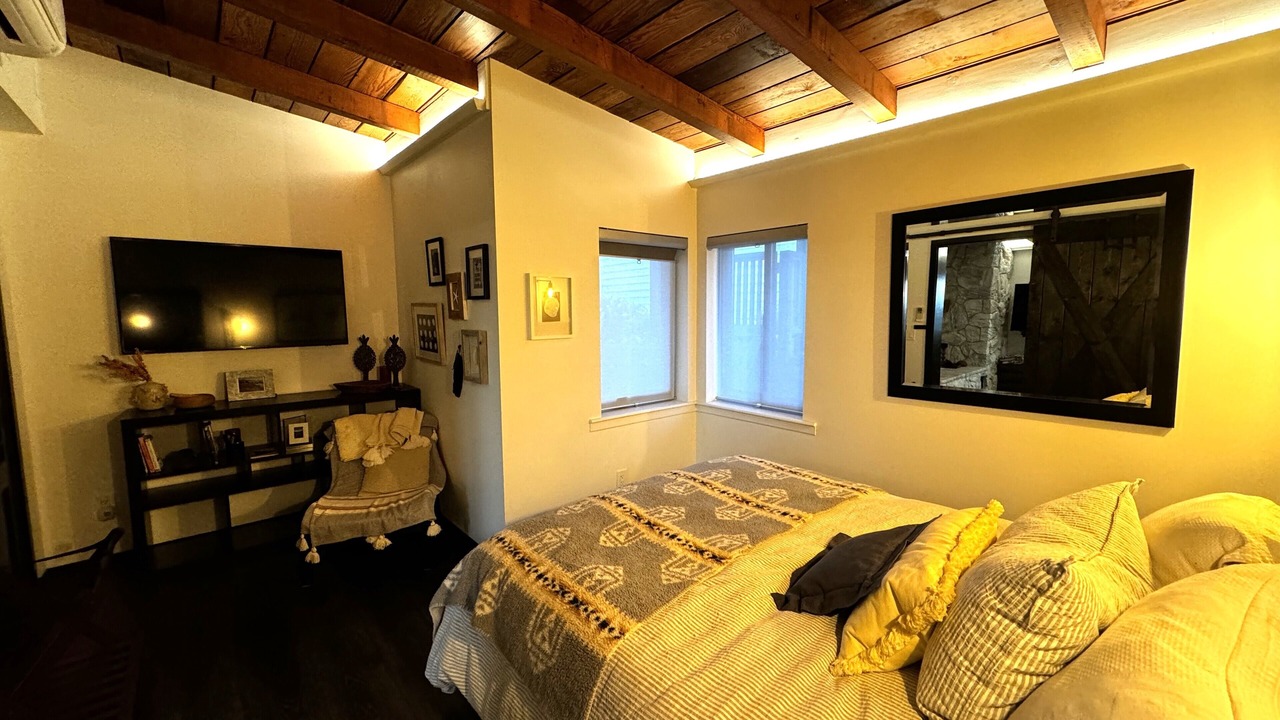Photo of Bedroom in Baywood-Los Osos