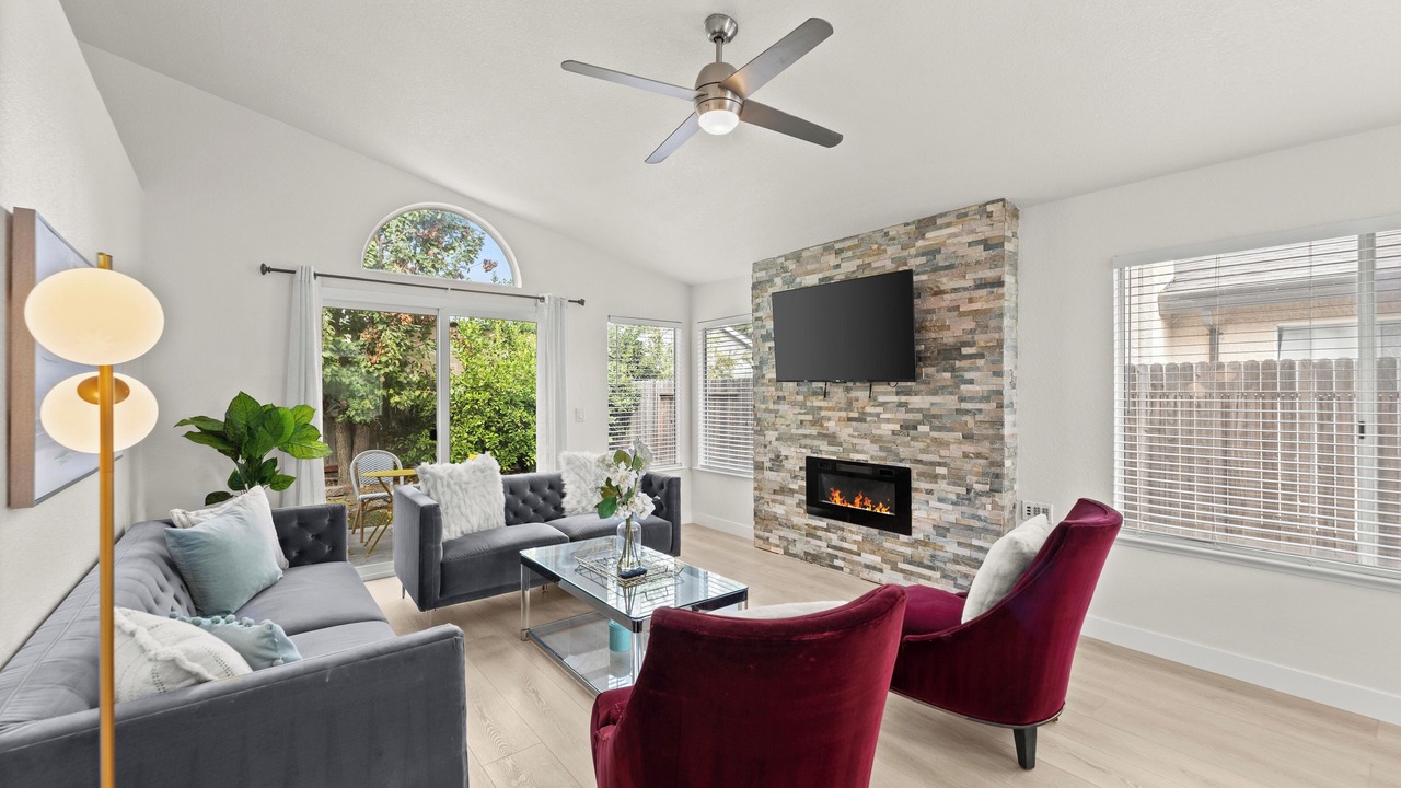 Photo of Livingroom in Elk Grove