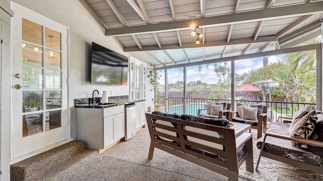 Photo of Livingroom in Spring Valley