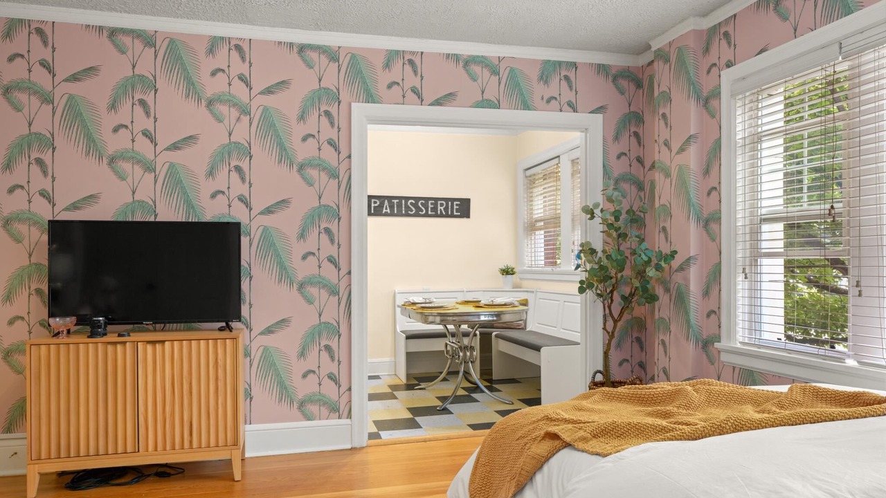 Photo of Bedroom in Alphabet Historic District