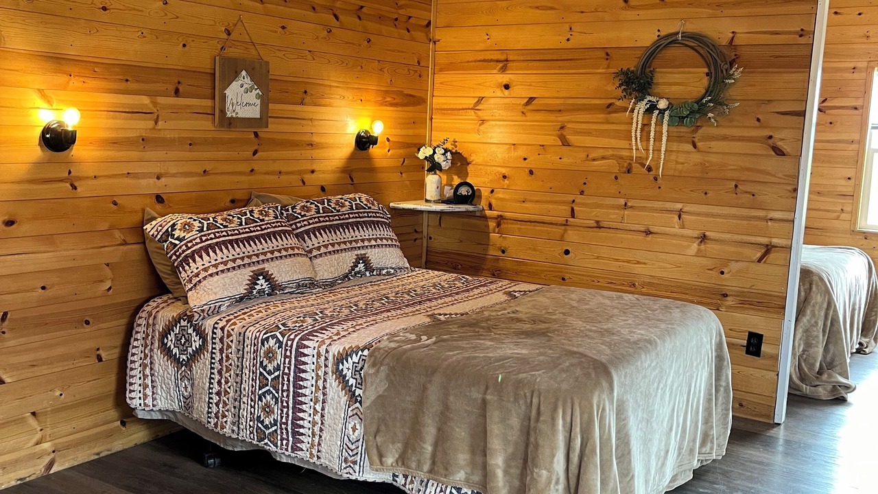 Photo of Bedroom in Chiloquin
