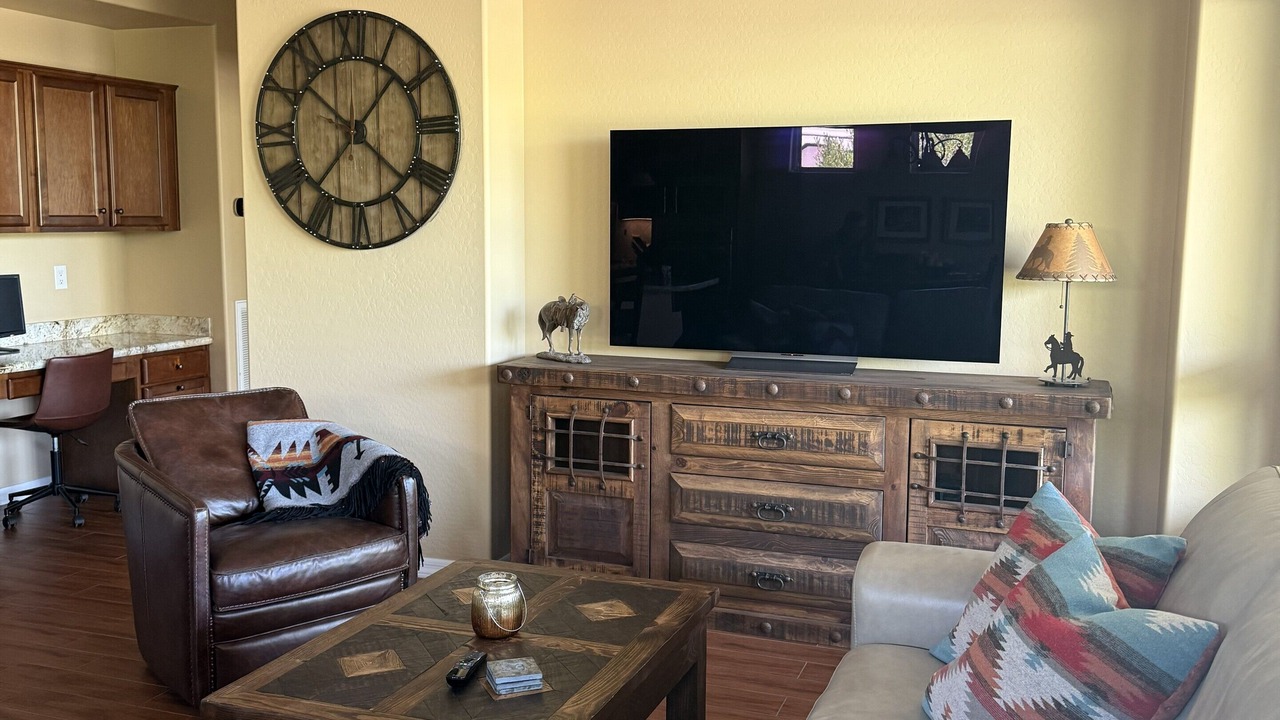 Photo of Livingroom in Vistancia