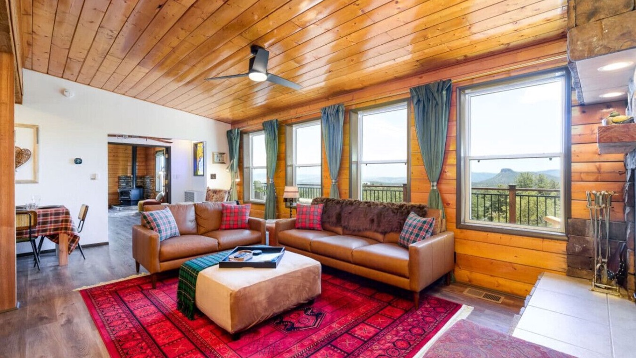 Photo of Bedroom in Highland Pines