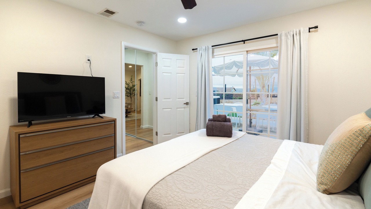 Photo of Bedroom in Bay Terraces