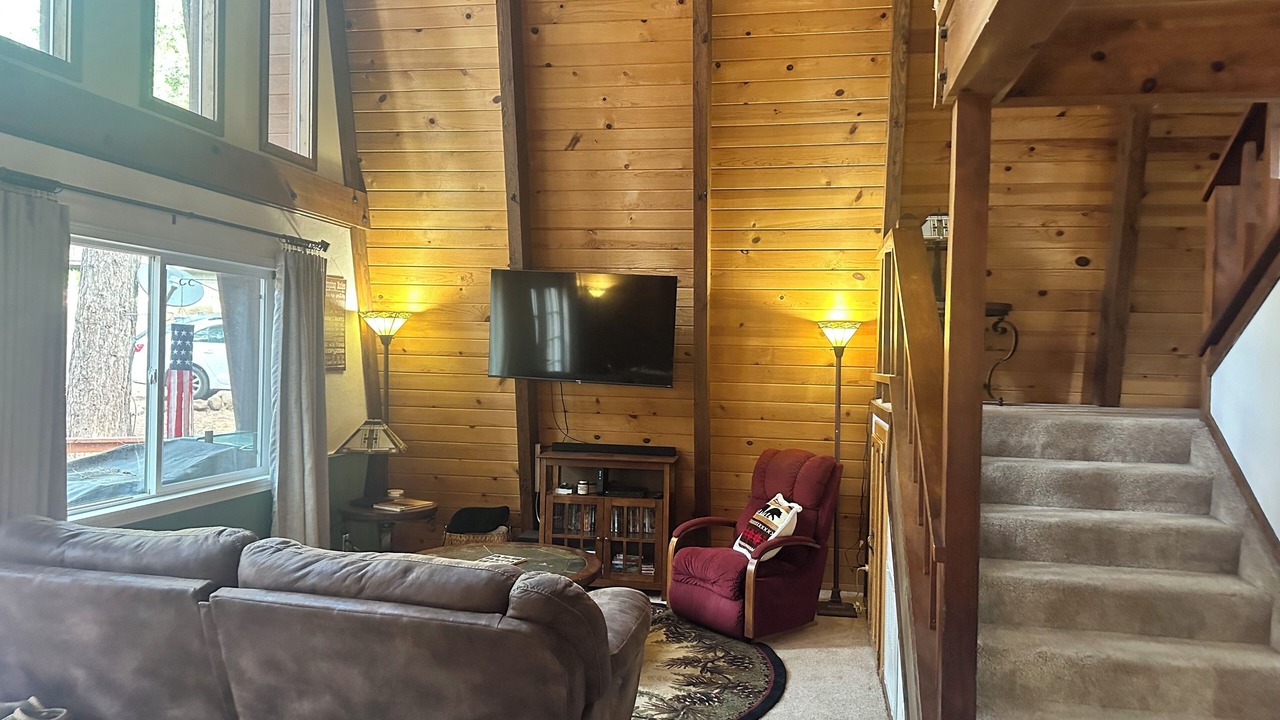 Photo of Bedroom in Lake Almanor Country Club