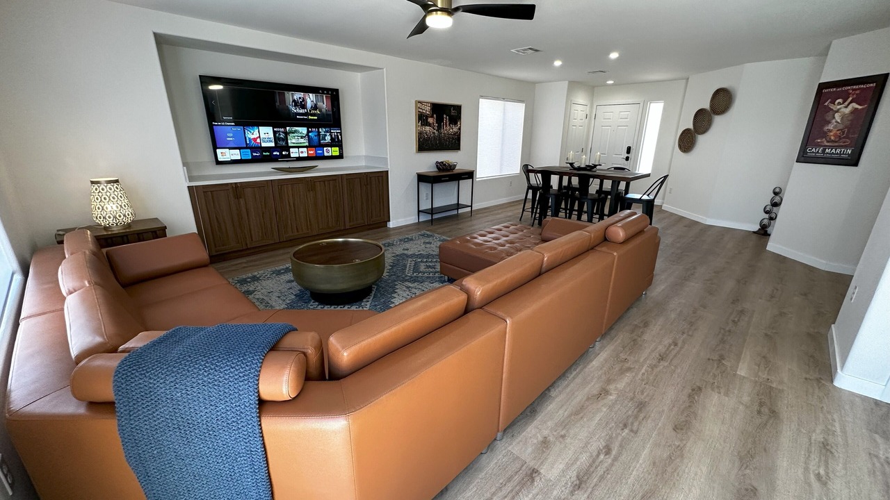 Photo of Livingroom in Spring Valley
