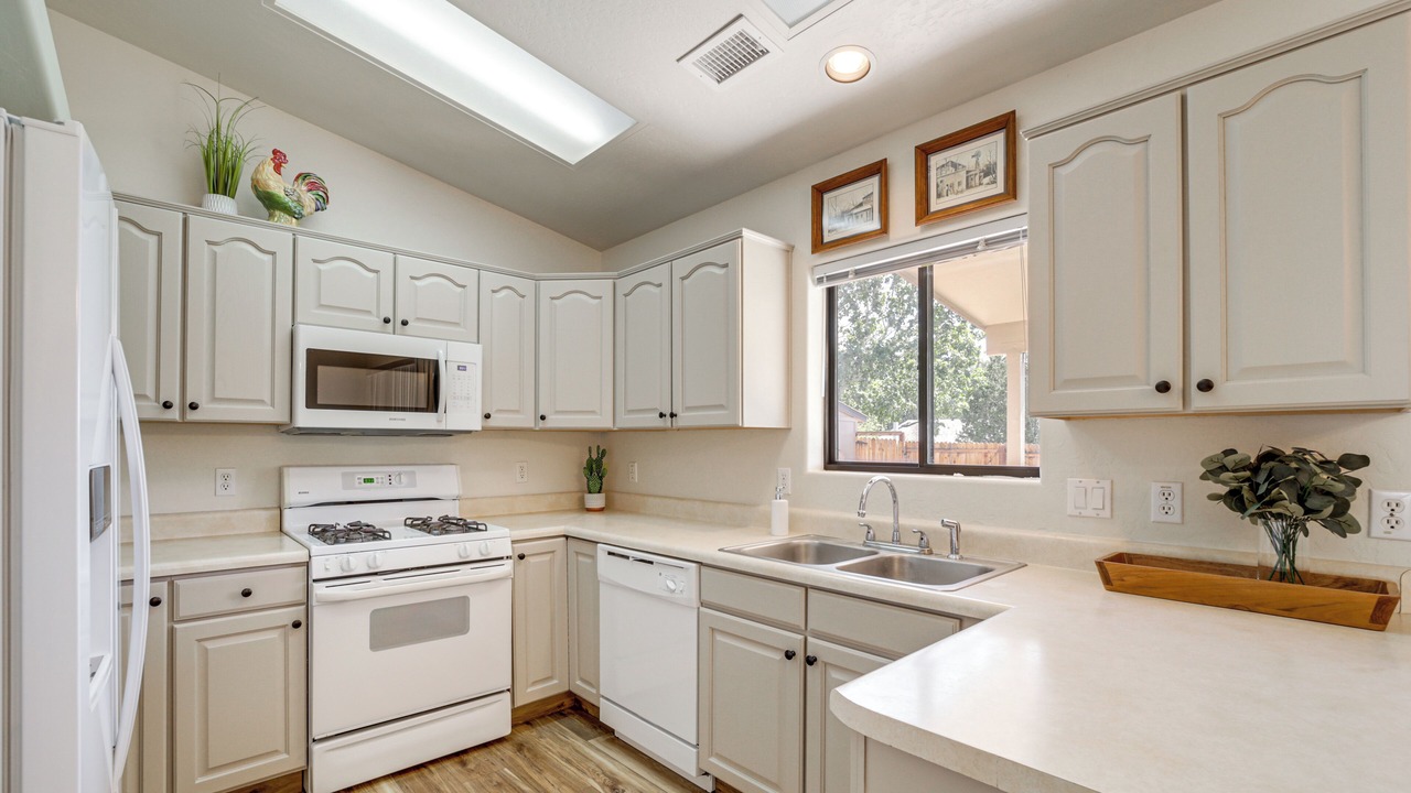 Photo of Kitchen in Cottonwood-Verde Village