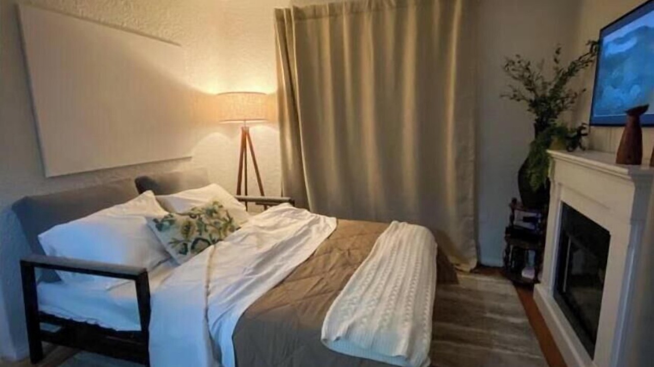Photo of Bedroom in Needles
