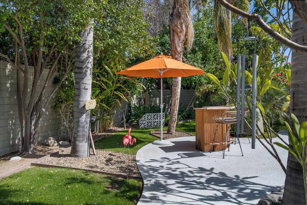 Photo of Patio Balcony in Tahquitz River Estates