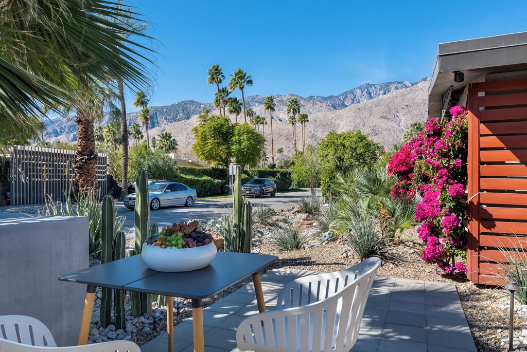 Photo of Outdoor in Tahquitz River Estates