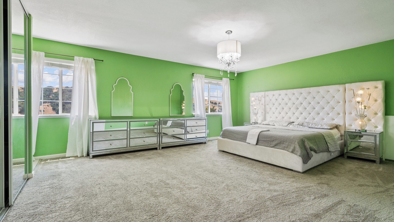 Photo of Bedroom in Hercules