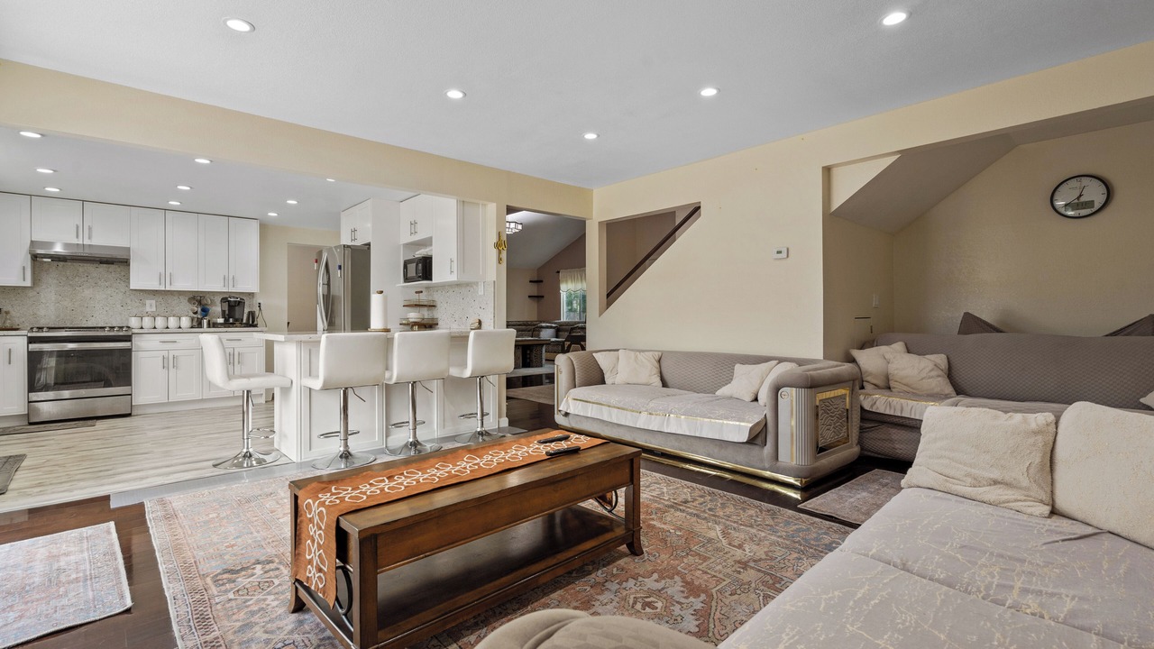 Photo of Livingroom in Hercules