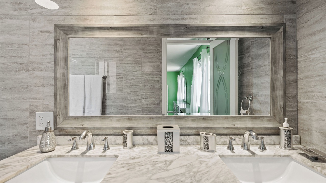 Photo of Bathroom in Hercules