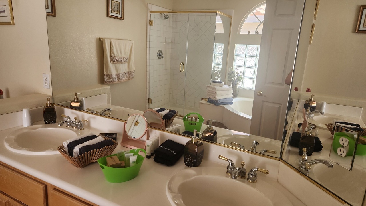 Photo of Bathroom in Enterprise