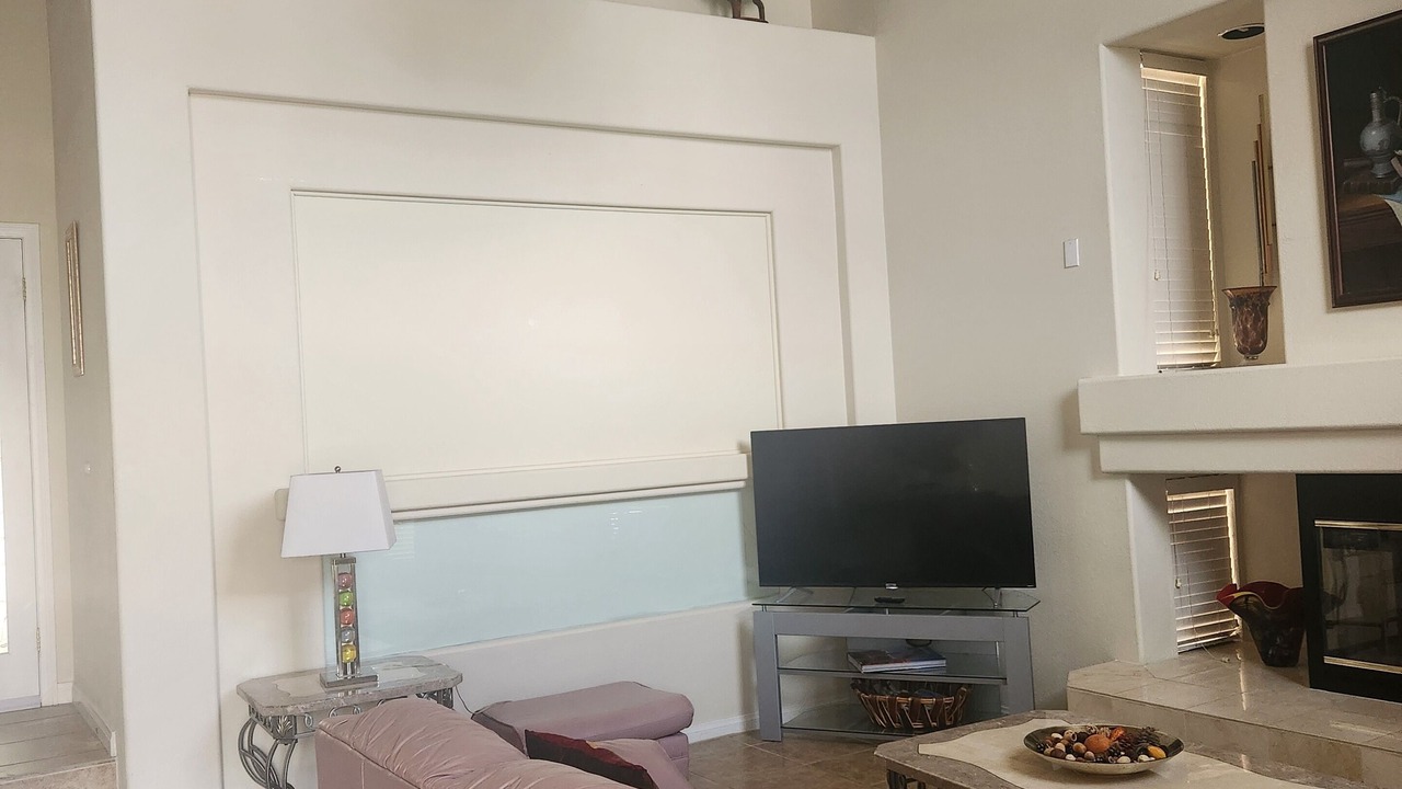 Photo of Livingroom in Enterprise