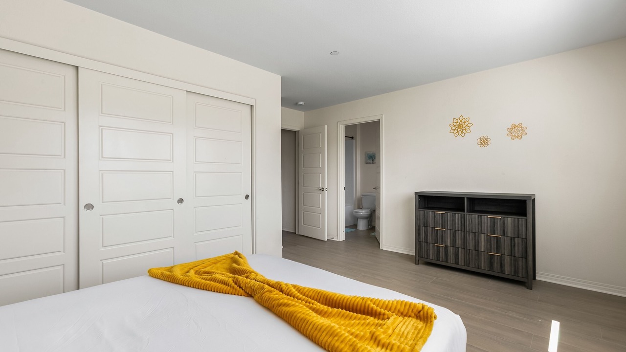 Photo of Bedroom in Allied Gardens
