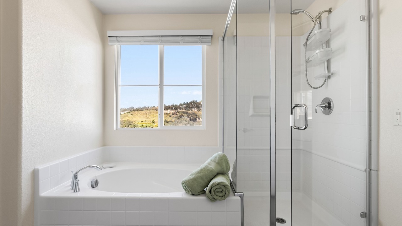 Photo of Bathroom in Allied Gardens