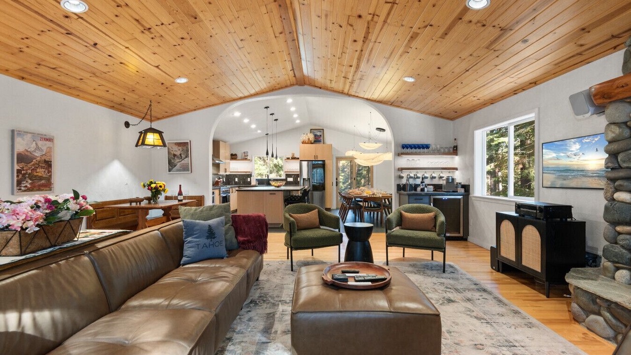Photo of Livingroom in Tahoe Woods