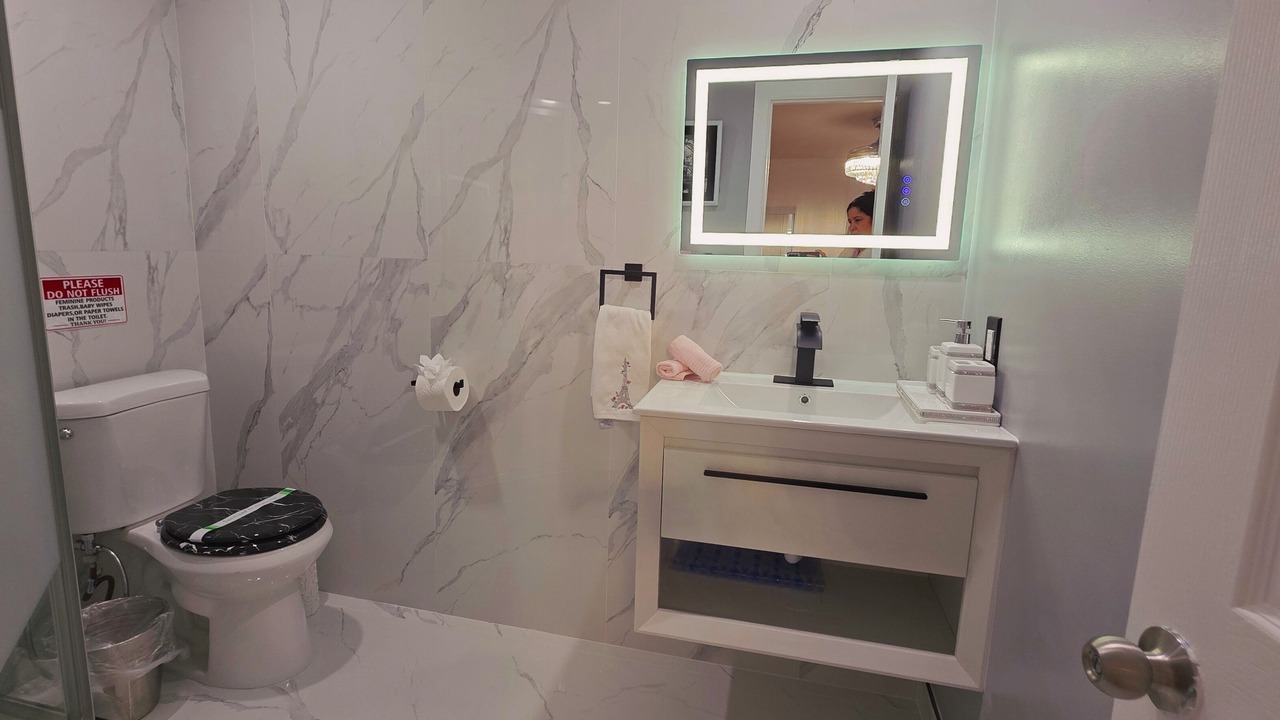Photo of Bathroom in Enterprise