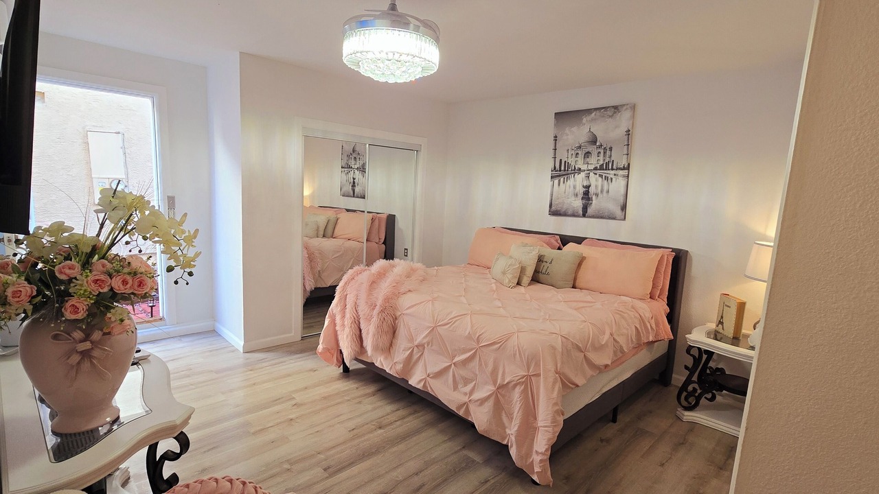 Photo of Bedroom in Enterprise