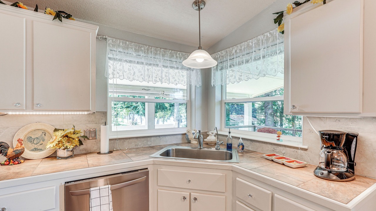 Photo of Kitchen in Shady Cove