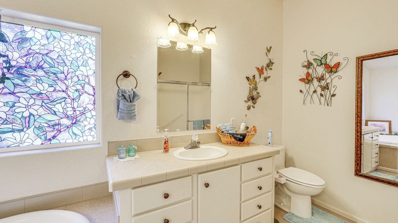 Photo of Bathroom in Shady Cove