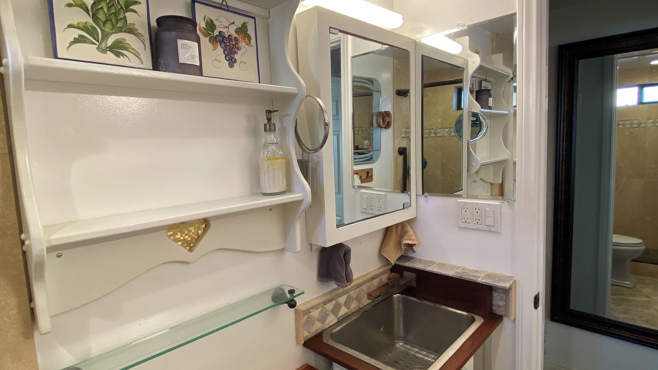 Photo of Bathroom in Westside Costa Mesa