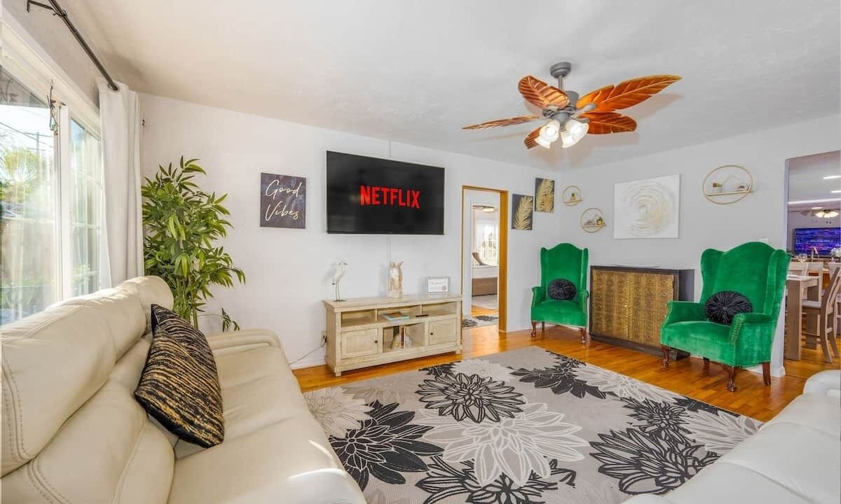 Photo of Bedroom in Lakeside