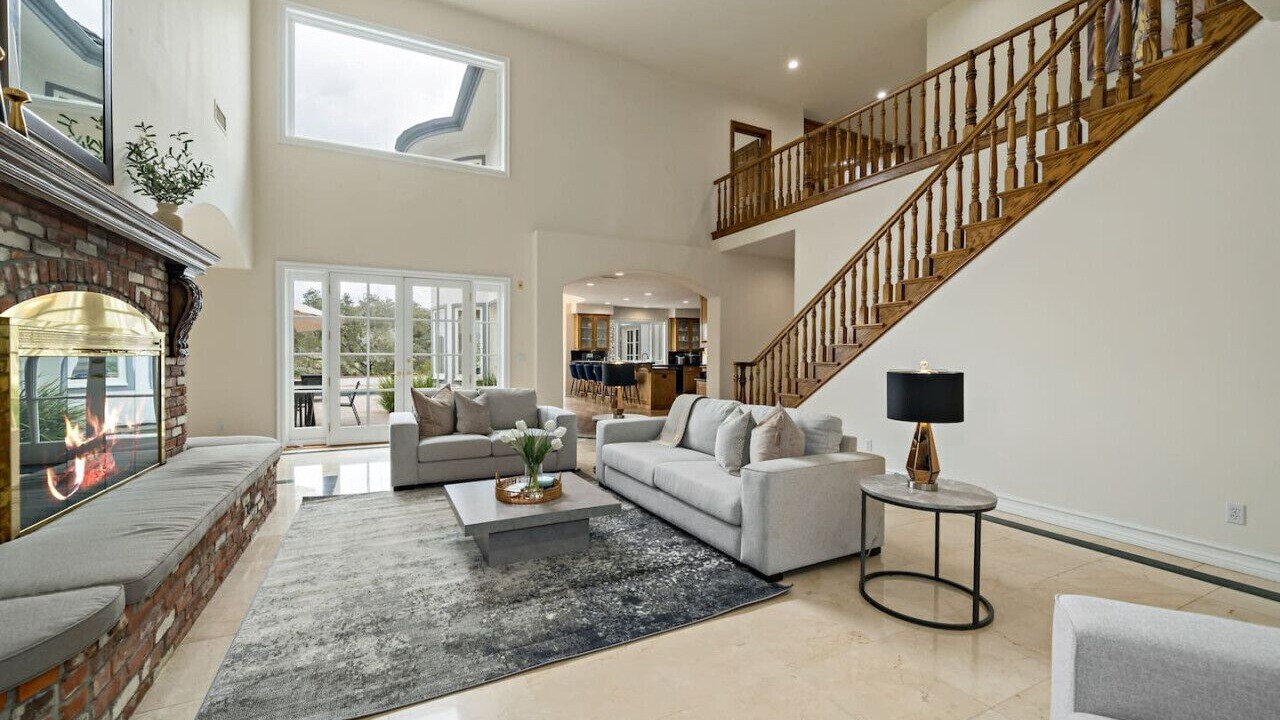 Photo of Livingroom in Anaheim Hills