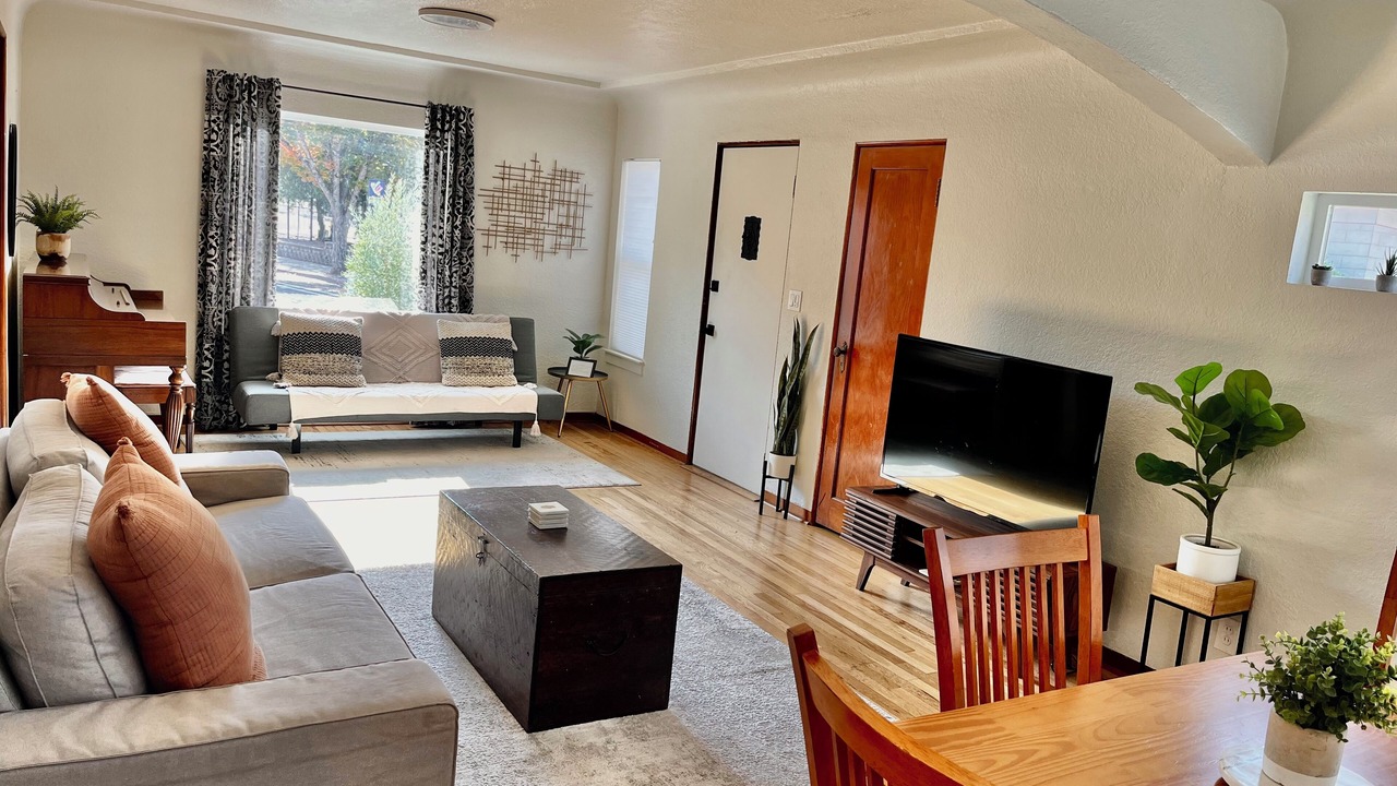 Photo of Bedroom in Downtown