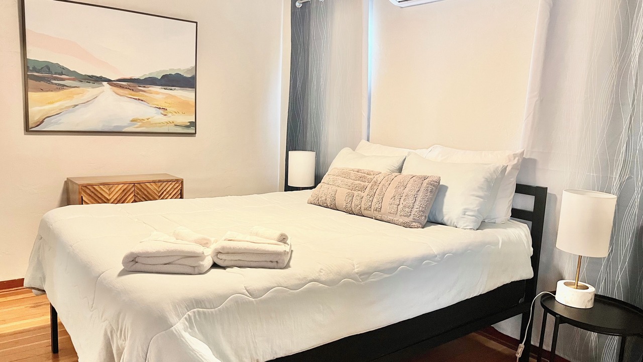 Photo of Bedroom in Downtown