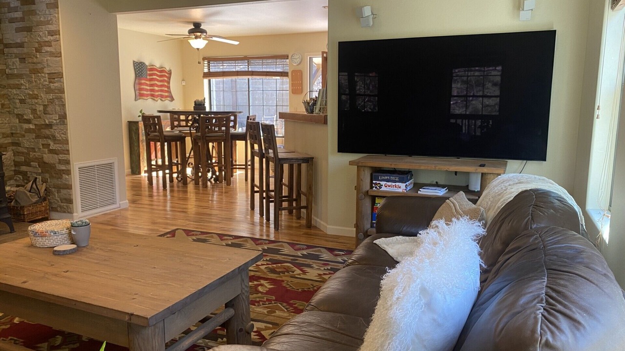 Photo of Livingroom in Groom Creek