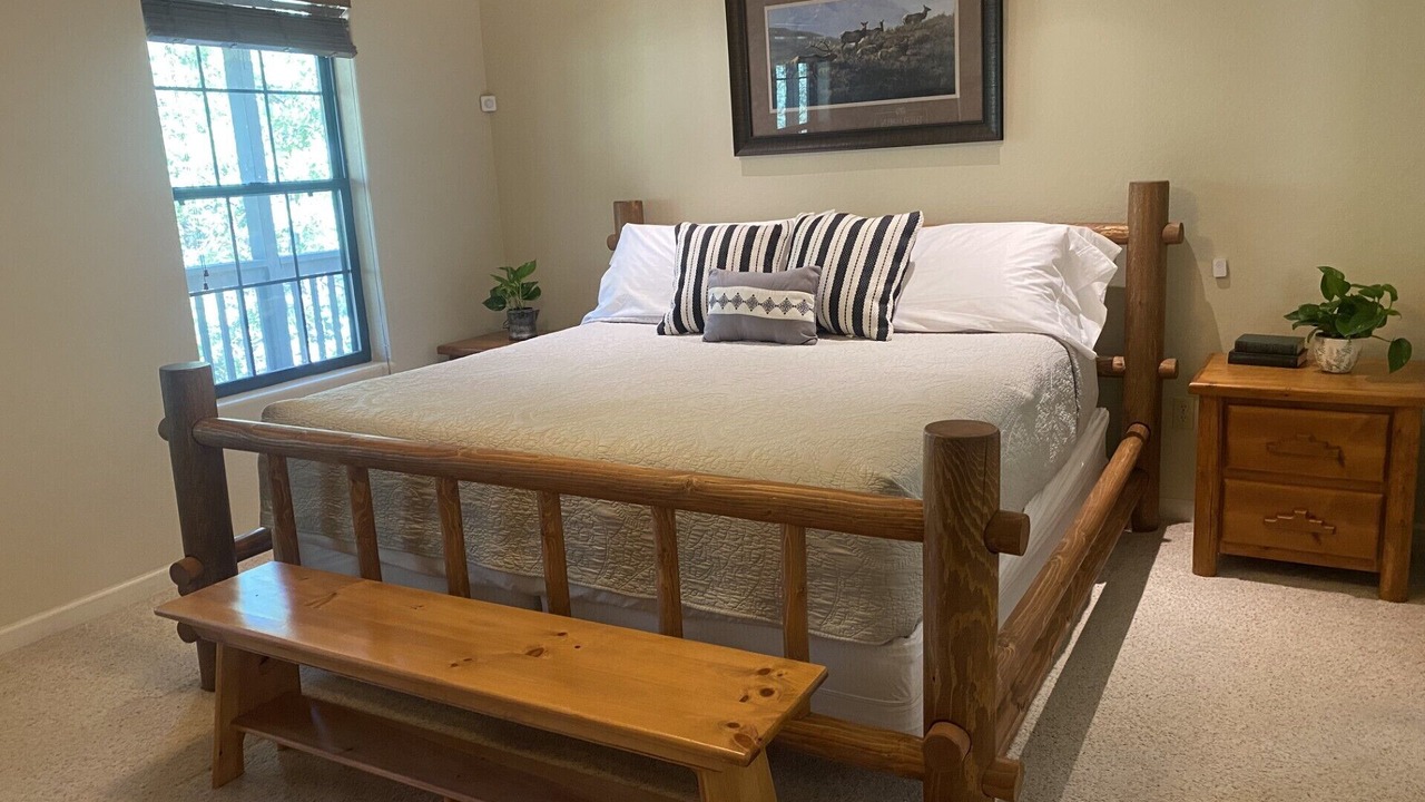 Photo of Bedroom in Groom Creek