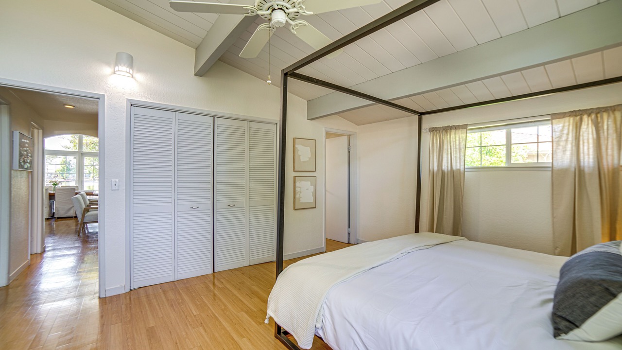 Photo of Bedroom in Lakeport