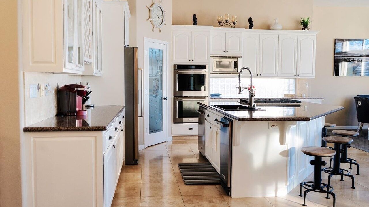Photo of Kitchen in Discovery Bay